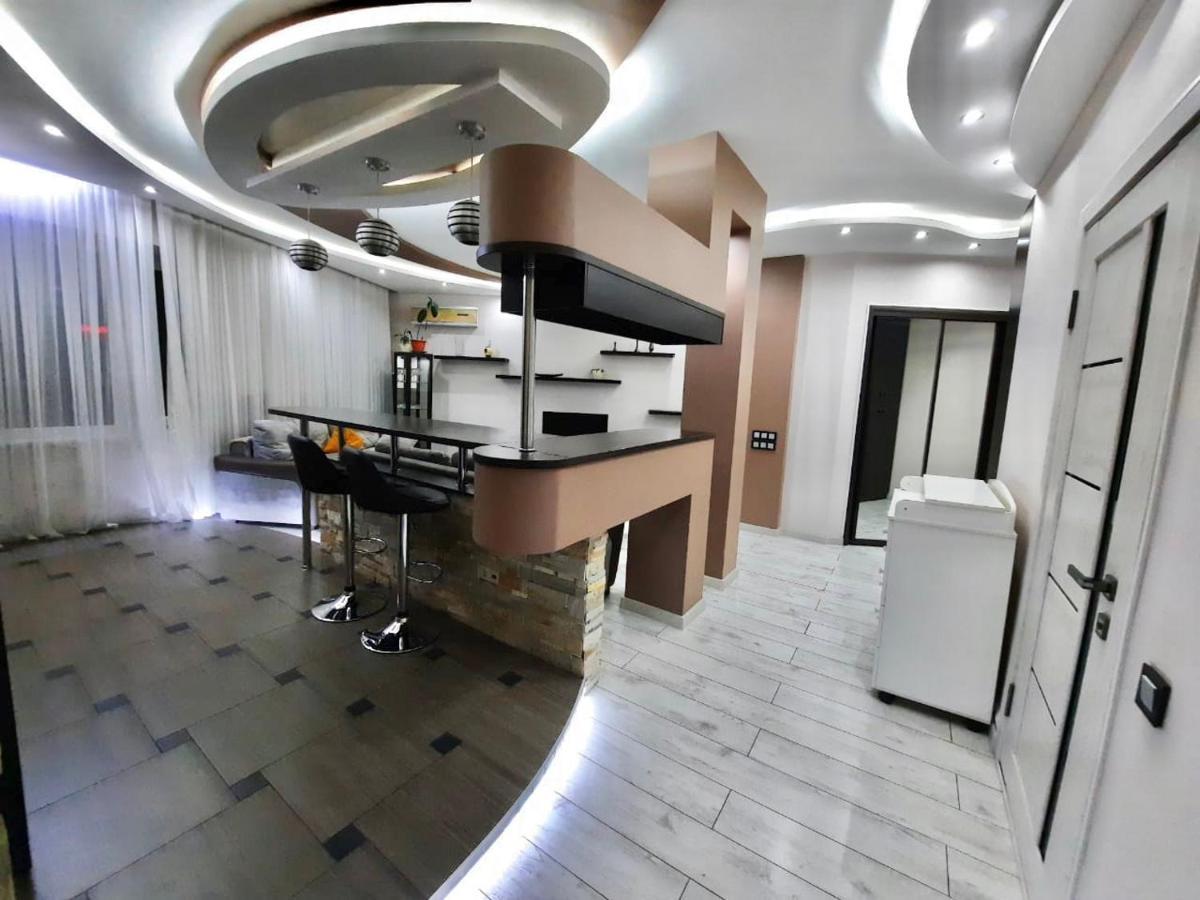 Жк Самал Де Люкс Almaty Exterior foto