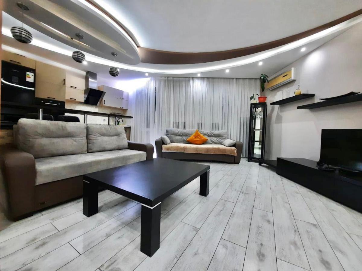 Жк Самал Де Люкс Almaty Exterior foto
